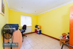 Bedroom/Office- click for photo gallery